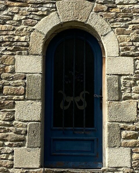 Remplacement d'une porte à Guilligomarc’h